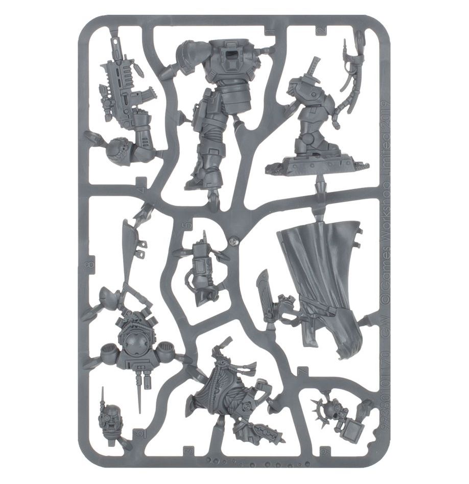 Warhammer 40,000 Space Marines Captain in Phobos Armour