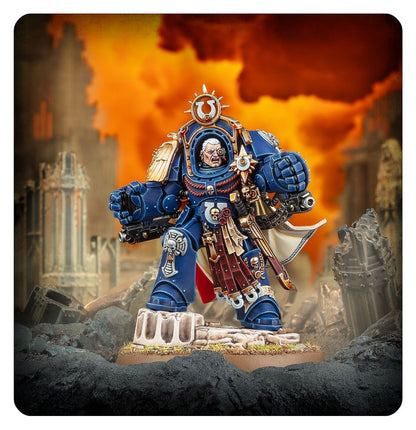 Warhammer 40,000 Ultramarines Marneus Calgar in Armour of Antilochus